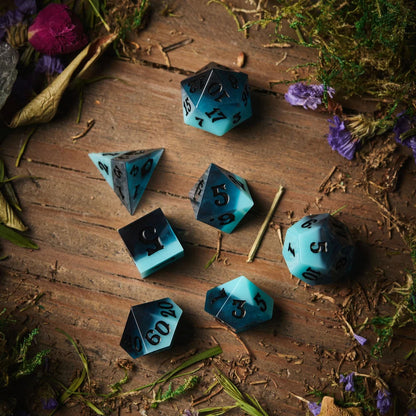[Grade A] Crooked Moon Graveyard Resin Dice Set