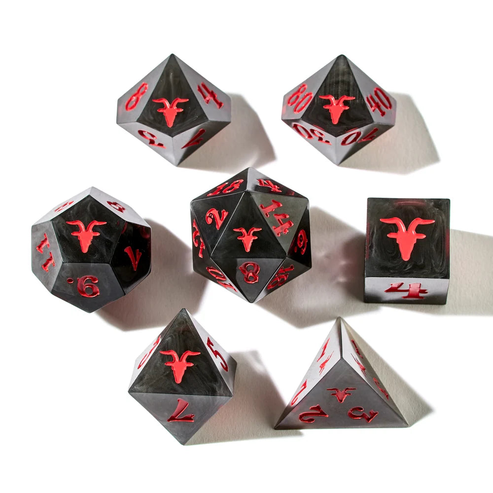 [Grade A] Crooked Moon Horned King Resin Dice Set