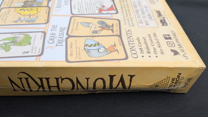 Munchkin Card Game (2010 Revised Edition)